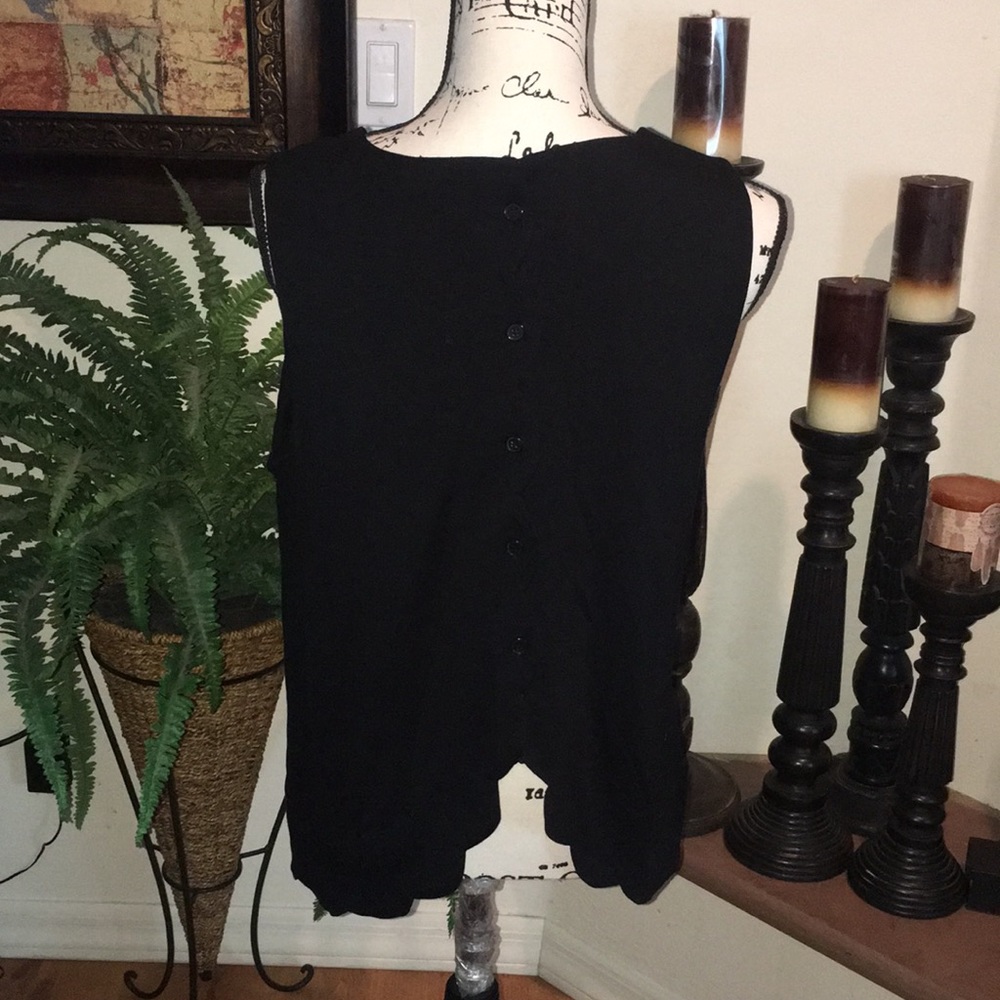 Halogen black top button down back size M